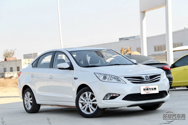 2015款 1.5T 自動(dòng)運(yùn)動(dòng)豪華型