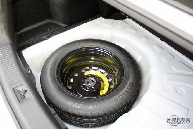 2015款 1.5T 自動運(yùn)動尊貴型