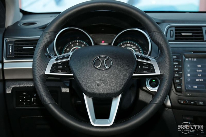 2015款 2.0T 自動(dòng)精英型
