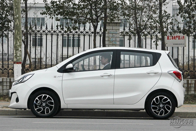 2015款 1.4L 手動(dòng)舒適型