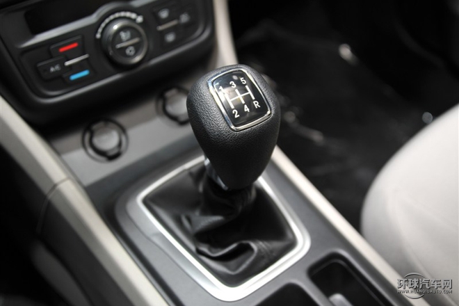 2015款 1.6L 手動(dòng)新享型