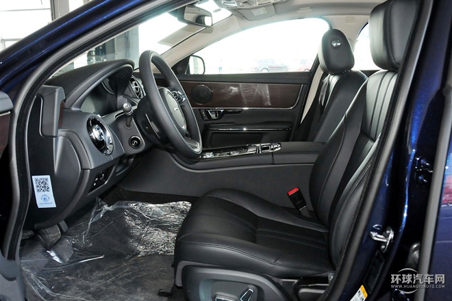 2015款 XJL 2.0T 兩驅(qū)典雅商務版