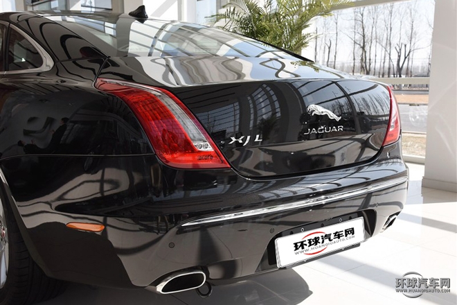 2015款 XJL 2.0T 兩驅(qū)全景商務版