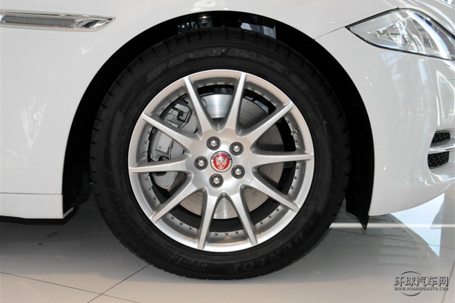 2015款 XJL 3.0 SC 兩驅(qū)全景商務(wù)版