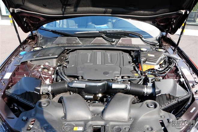 2015款 XJL 3.0 SC 四驅(qū)全景商務(wù)版