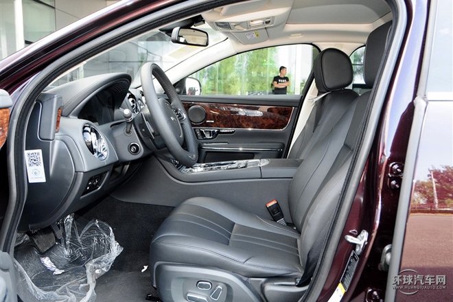 2015款 XJL 3.0 SC 四驅(qū)全景商務(wù)版