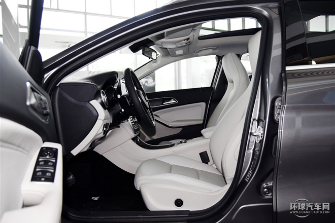 2015款 GLA 220 4MATIC 時(shí)尚型