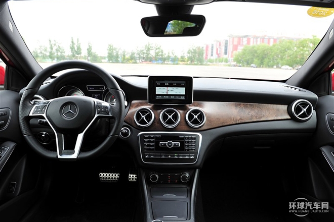 2015款 GLA 260 4MATIC 運動型