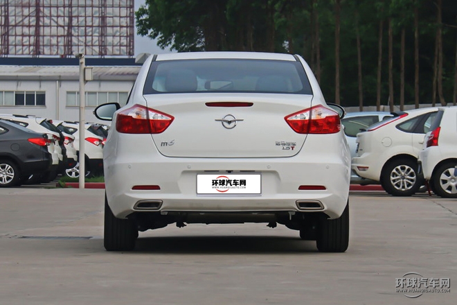 2015款 1.5T 手動(dòng)馭FUN型