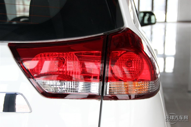 2015款 1.5L 手動精英型