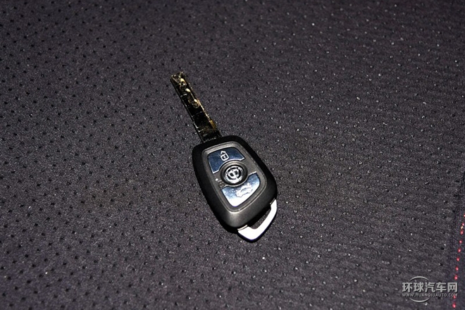 2015款 1.5L 手動(dòng)精英型