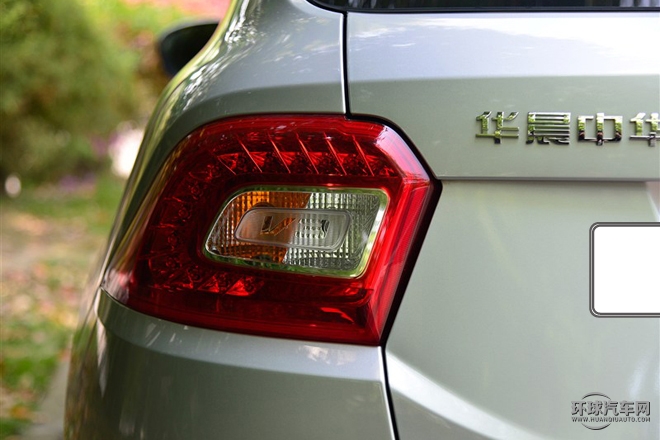 2015款 1.5T 自動(dòng)旗艦型