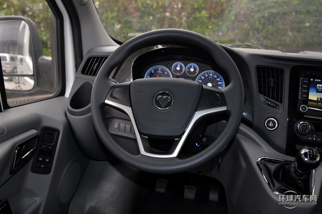2015款 2.8T短軸商運(yùn)版ISF2.8s4129P