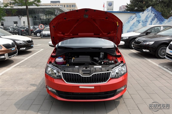2015款 1.6L 自動(dòng)創(chuàng)行版