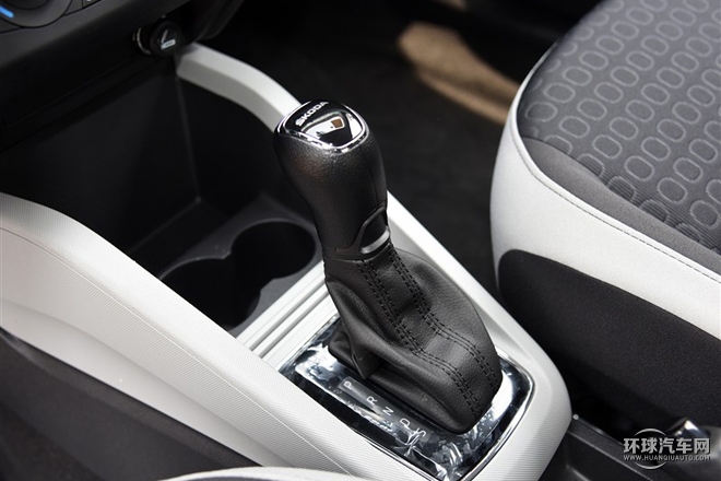 2015款 1.6L 自動創(chuàng)行版