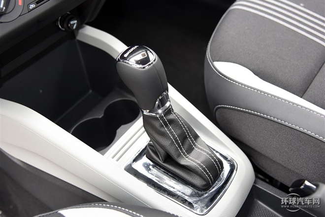 2015款 1.6L 自動運(yùn)動版