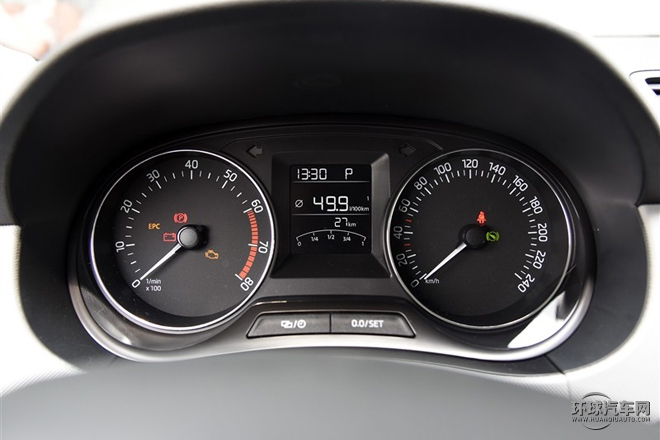 2015款 1.6L 自動運(yùn)動版