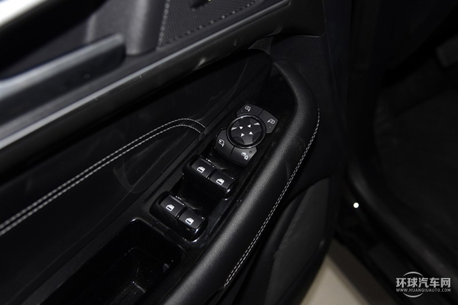 2015款 2.0T GTDi 兩驅(qū)豪銳型