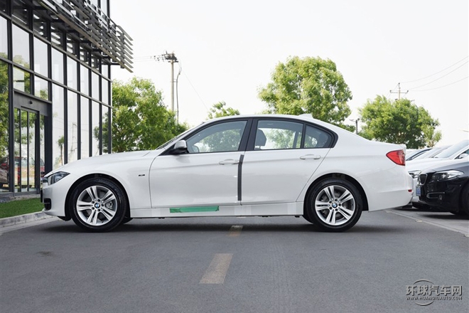 2015款 320i 超悅版運動設(shè)計套裝