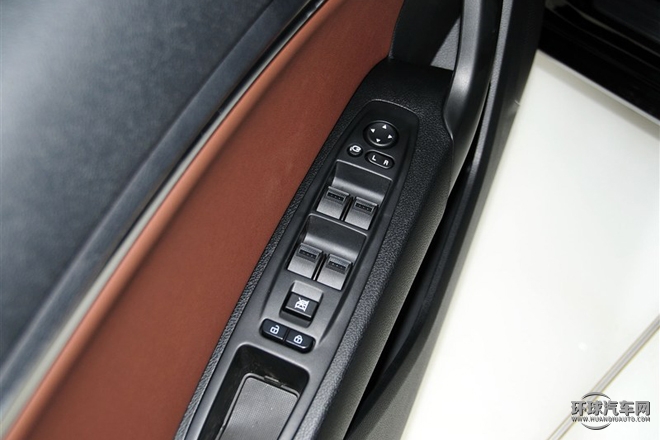 2015款 1.8T 自動(dòng)豪華型