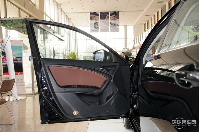 2015款 1.8T 自動(dòng)豪華型