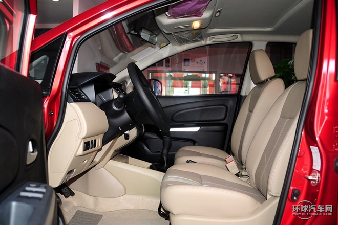 2015款 1.6L 手動(dòng)北斗導(dǎo)航版