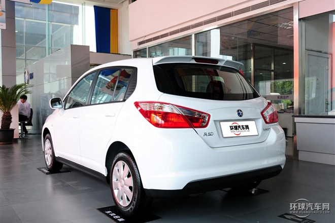 2015款 1.6L 手動時(shí)尚版