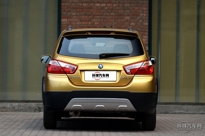 2015款 1.6L 手動(dòng)北斗導(dǎo)航版