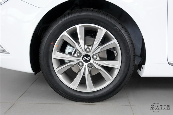 2015款 經(jīng)典 2.0L 自動豪華版