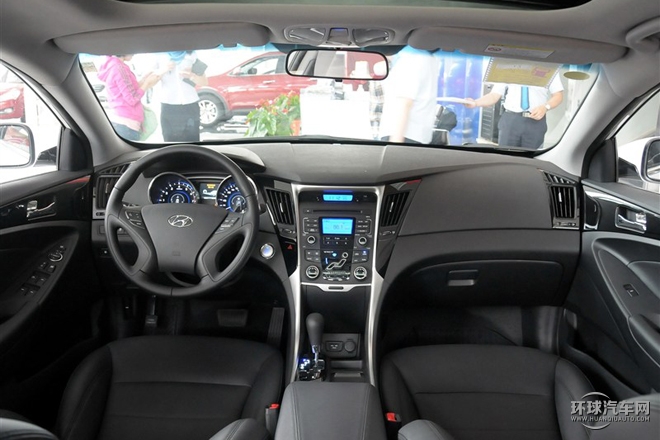 2015款 經(jīng)典 2.0L 自動豪華版
