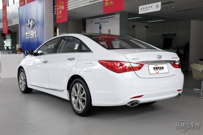 2015款 經(jīng)典 2.0L 自動豪華版