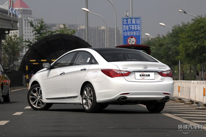 2015款 經(jīng)典 2.4L 自動豪華版 國IV