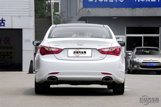2015款 經(jīng)典 2.4L 自動豪華版 國V