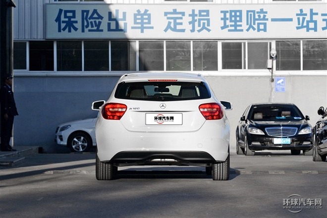 2015款 A 180 標(biāo)準(zhǔn)型