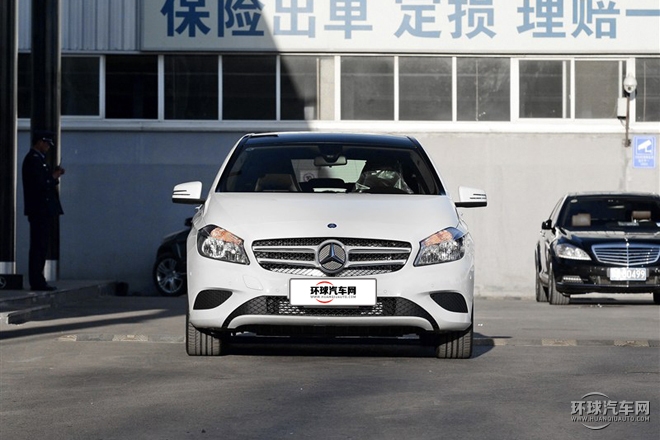 2015款 A 180 標(biāo)準(zhǔn)型