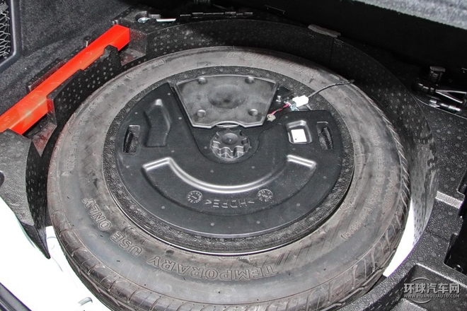 2015款 2.0T 手動兩驅(qū)尊貴型