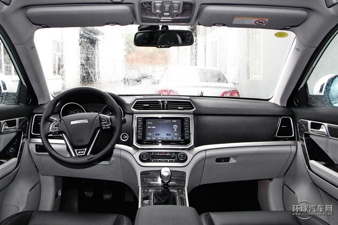 2015款 2.0T 手動兩驅(qū)尊貴型