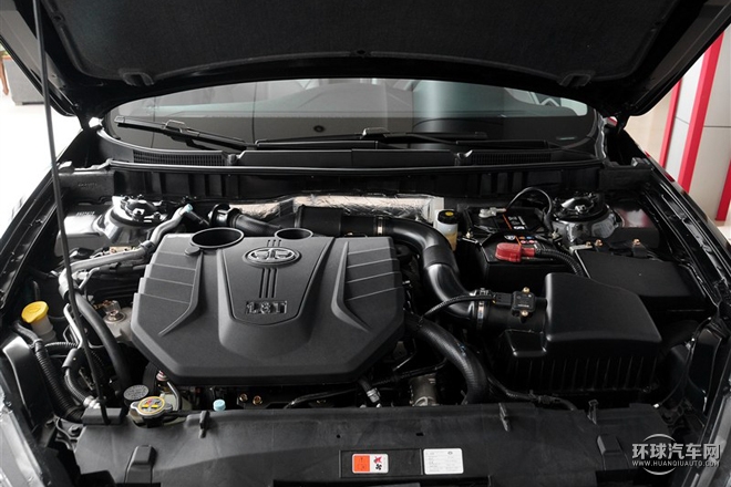 2015款 1.8T 自動(dòng)尊貴型