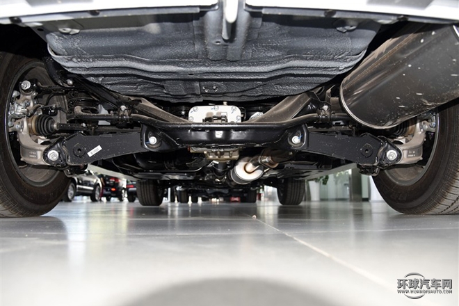 2015款 升級版 1.5T 手動四驅(qū)精英型