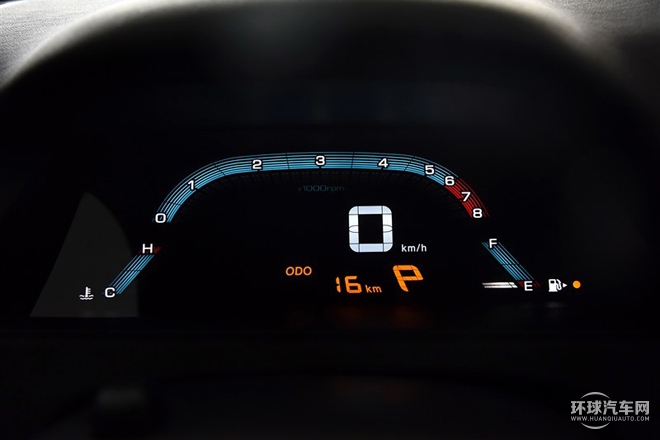 2015款 1.8T 自動(dòng)智尊型
