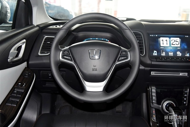 2015款 1.8T 自動(dòng)智尊型