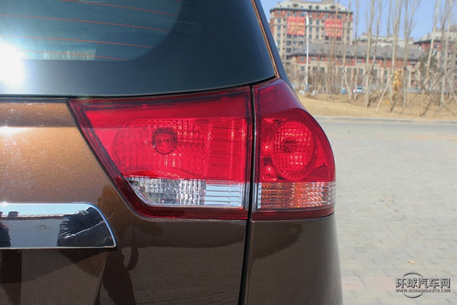 2015款 1.5L 手動(dòng)豪華型