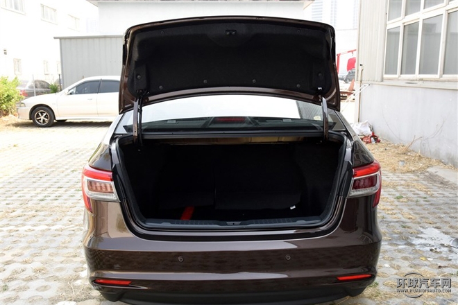 2015款 1.8T 自動(dòng)旗艦型