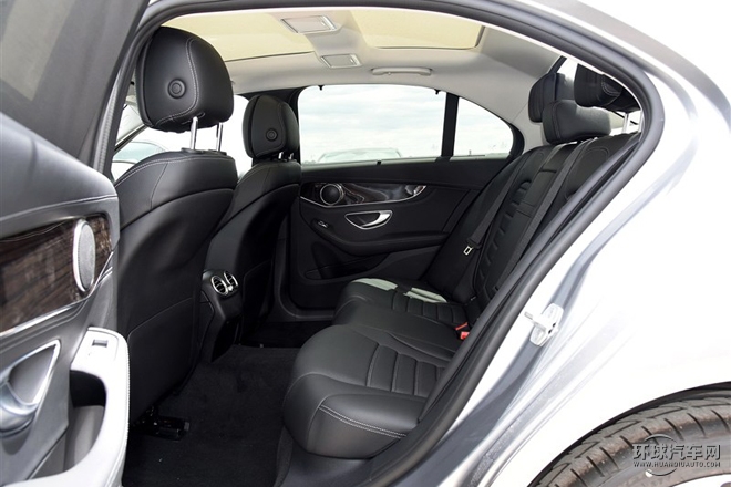 2015款 C 200 L 4MATIC 運(yùn)動(dòng)版