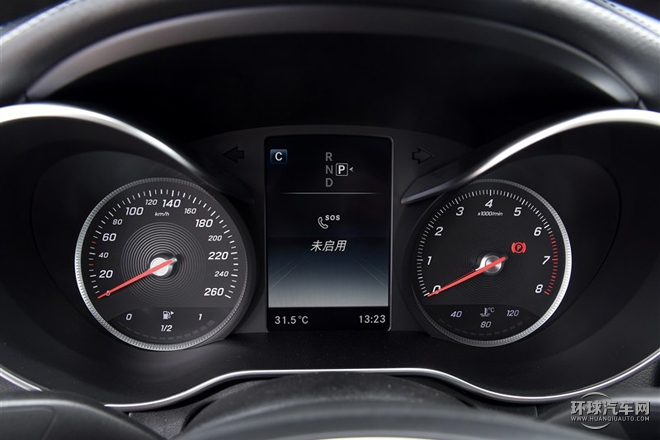2015款 C 200 L 4MATIC 運(yùn)動版