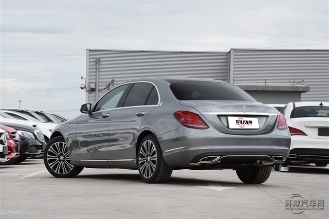 2015款 C 200 L 4MATIC 運(yùn)動版