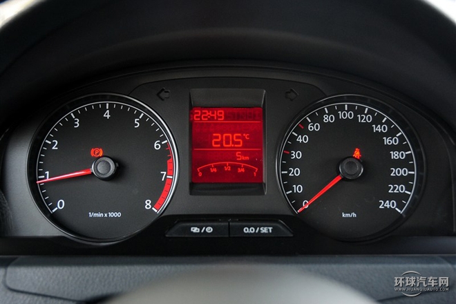 2015款 1.6L 手動(dòng)風(fēng)尚型
