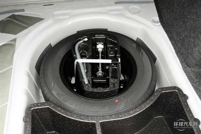 2015款 1.6L 自動(dòng)風(fēng)尚型