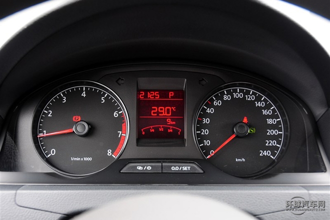 2015款 1.6L 自動(dòng)風(fēng)尚型