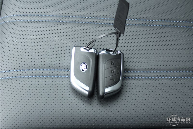 2015款 2.4L 自動(dòng)旗艦型